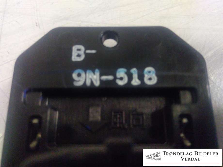Varmeapparat motstand til Toyota Hilux 2006-2011 (B9N518|)