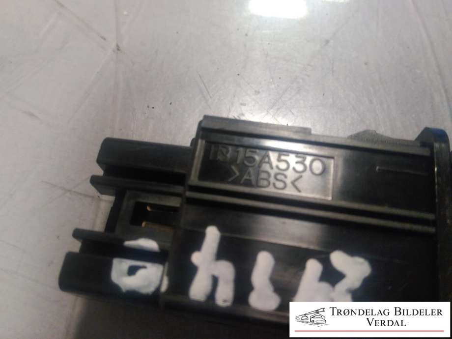 Bryter diverse til Toyota Hilux 2006-2011 (15A530|)