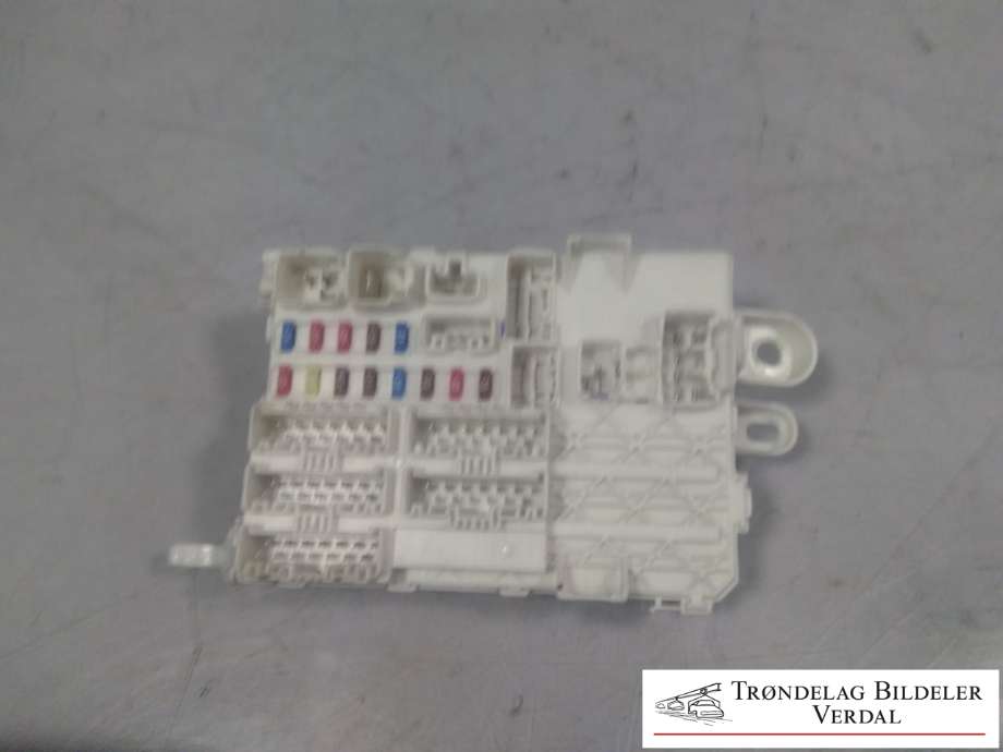 Sikringsboks kupe til Toyota Hilux, 2006-2011  (TD30)