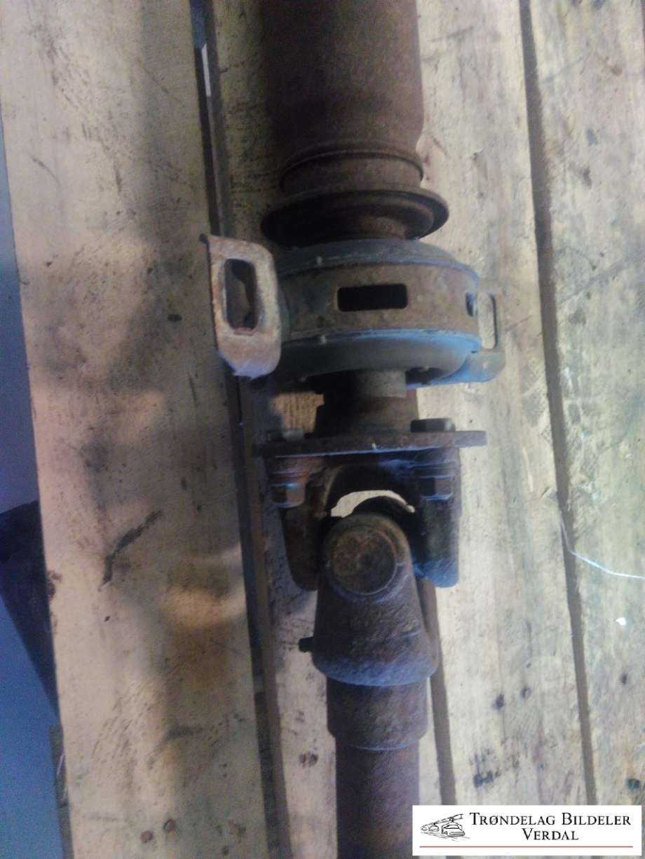 Mellomaksel bakre til Toyota Hilux 2006-2011 (|P/N:)
