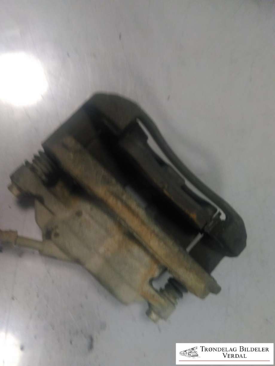 Bremsecaliper høyre foran til VW Amarok 2010-2016 (Type I, Fase 1) (2H0615106C|)