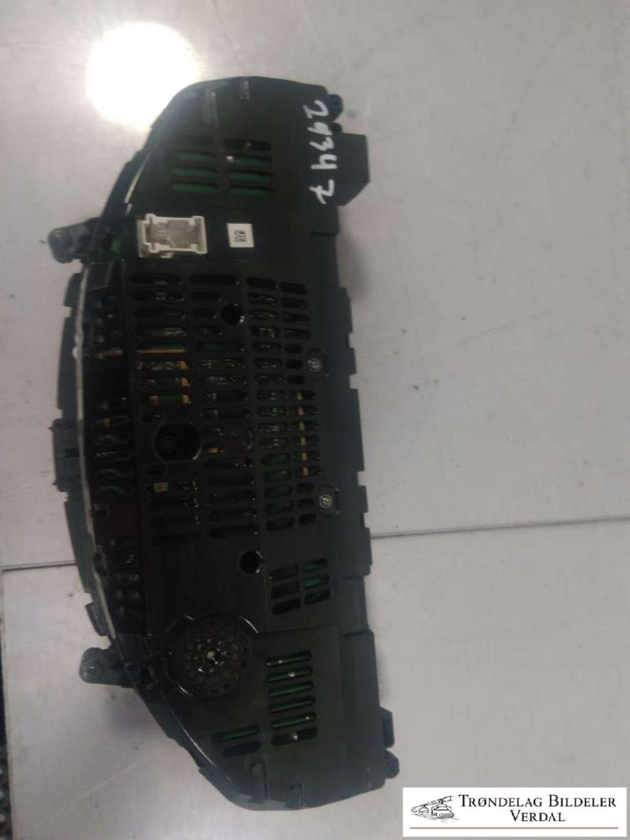 Instrumentpanel til Mercedes E-Klasse 2013-2016 (Fase 2) (W212) (W212) (A2129007129ZGS|)