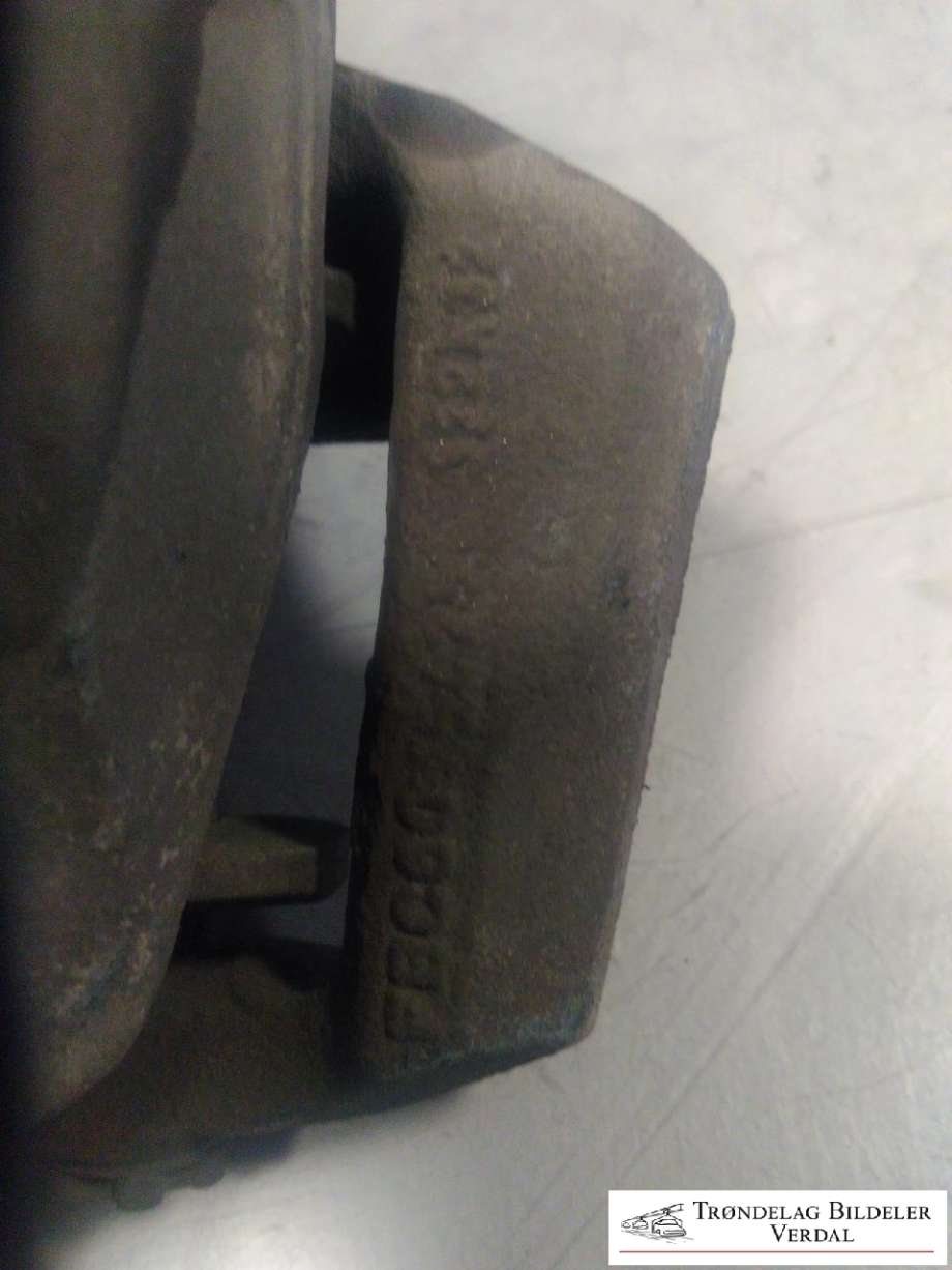 Bremsecaliper venstre foran til Mercedes E-Klasse 2013-2016 (Fase 2) (W212) (W212) (|P/N:)