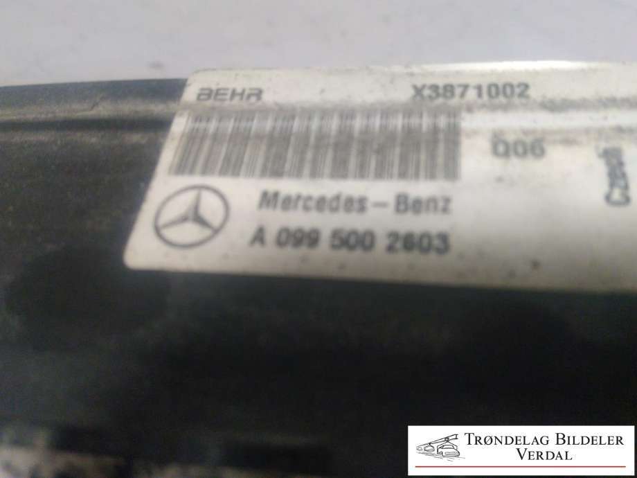 Radiator (automat gir) til Mercedes E-Klasse 2013-2016 (Fase 2) (W212) (W212) (BEHR|A0095002603|)
