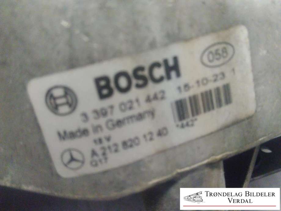 Viskermotor frontrute komplett m/overføring til Mercedes E-Klasse 2013-2016 (Fase 2) (W212) (W212) (A2128201240|3397021442|1397220666)