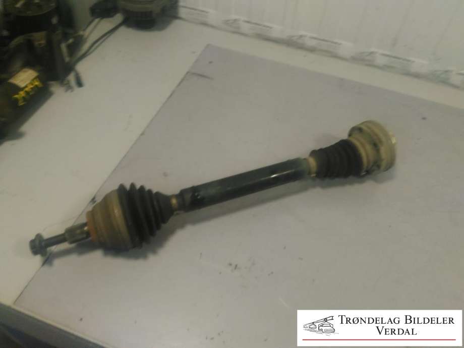 Drivaksel høyre foran, diesel/manuell til VW Caddy, 2010-2015 (Type III, Fase 2) (1K0407272CR)