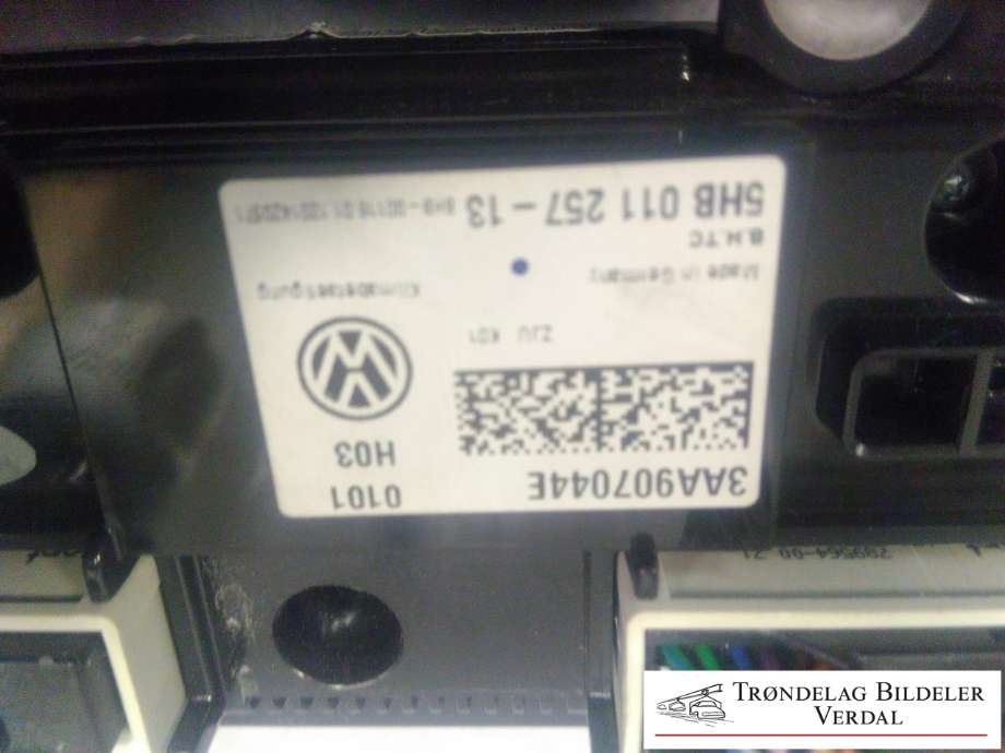 Varmeapparat betjening til VW Passat 2011-2015 (B7) (B7) (5HB01125713|)