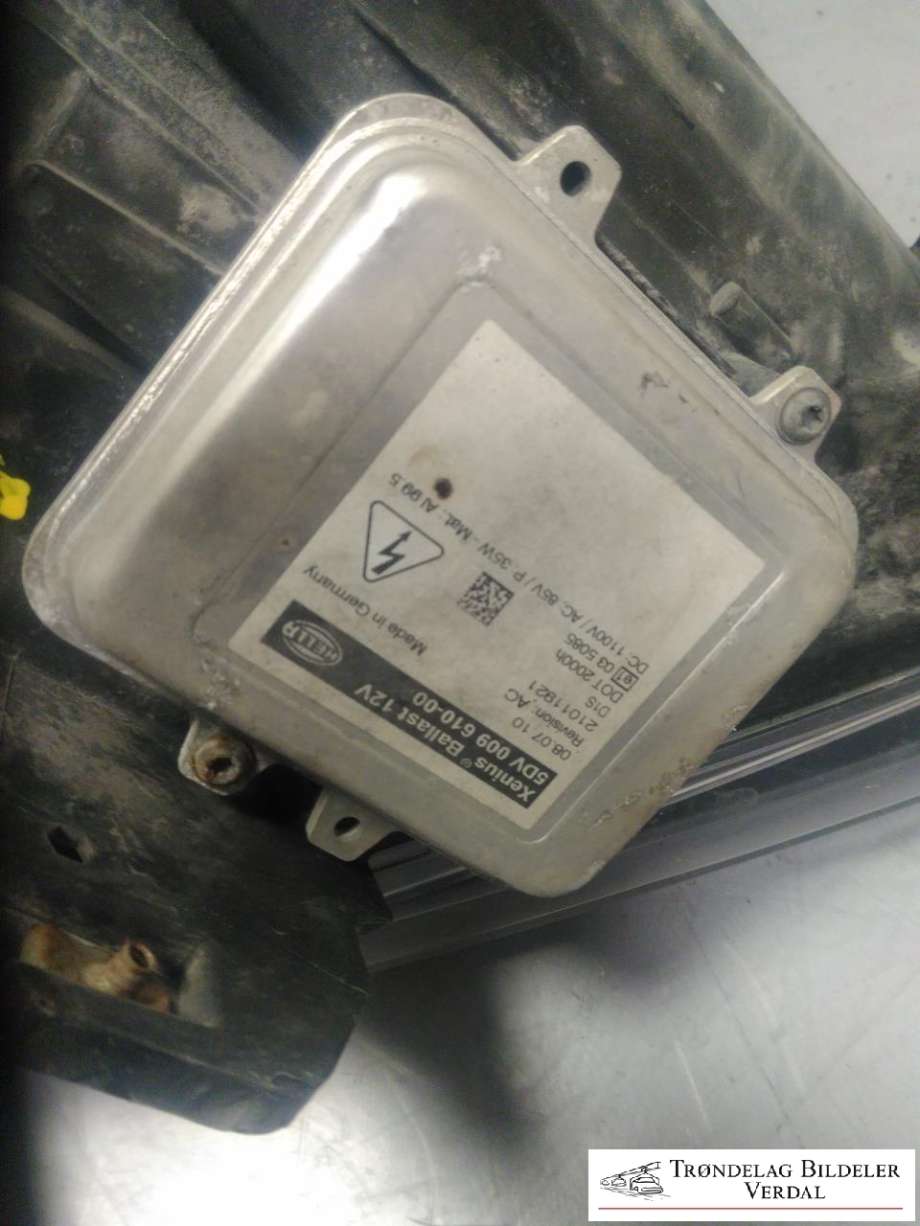Frontlykt venstre xenon til Saab 9-5 2010-2011 (Type II)  (12775740|5DV00961000|)