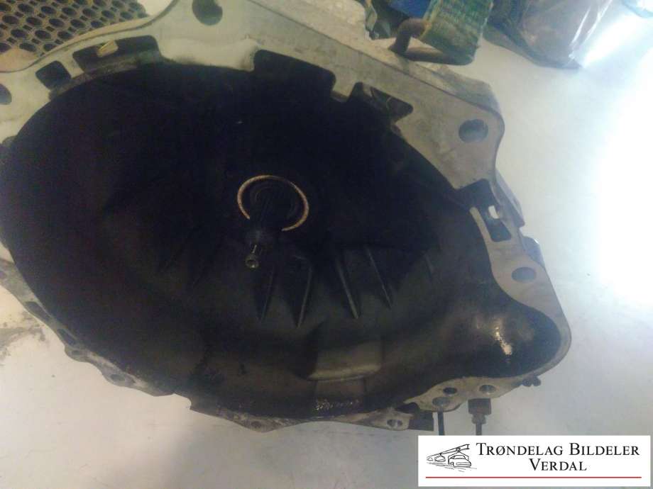 Girkasse til Toyota Hiace 2007-2012 (Fase 3)  (3303026A50||P/N:)