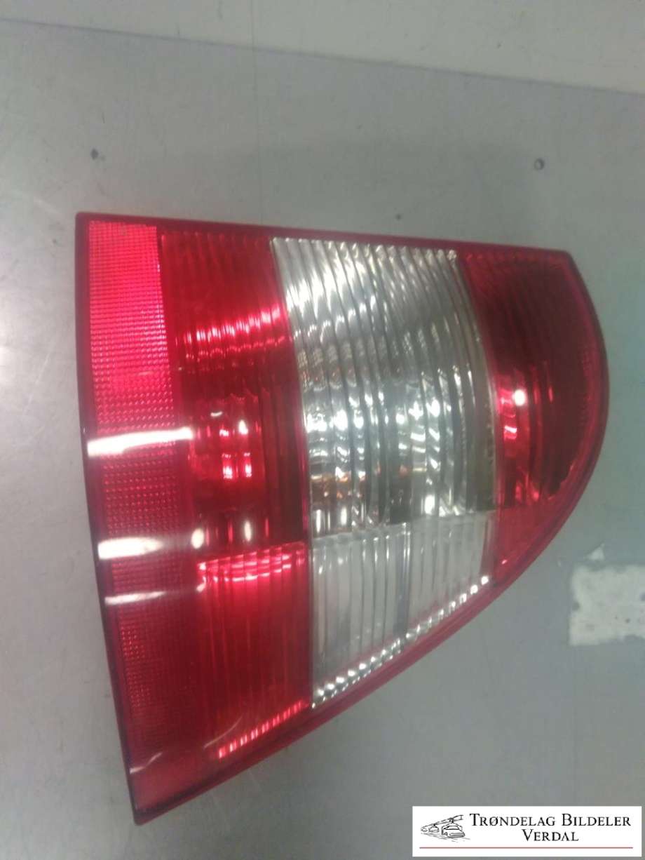 Baklykt høyre til Mercedes ML 1997-2005 (W163) (W163) (|PN:)
