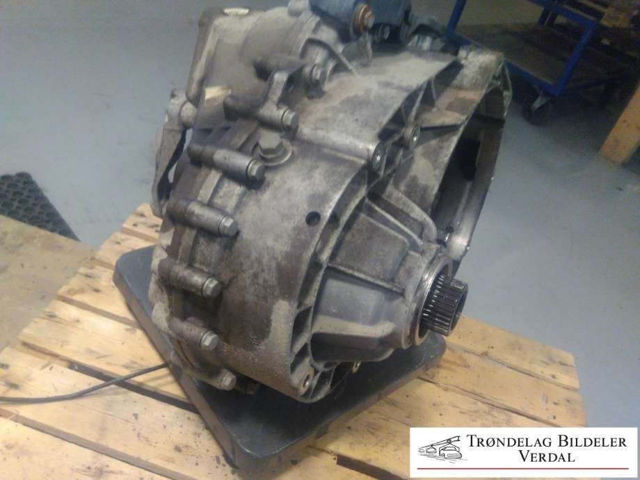 Girkasse manuell 6-trinn til VW Transporter / Caravelle 2009-2015 (Fase 2) (T5) (T5) (0A5 300 012 L|0A5 300 012 LX|PAW)
