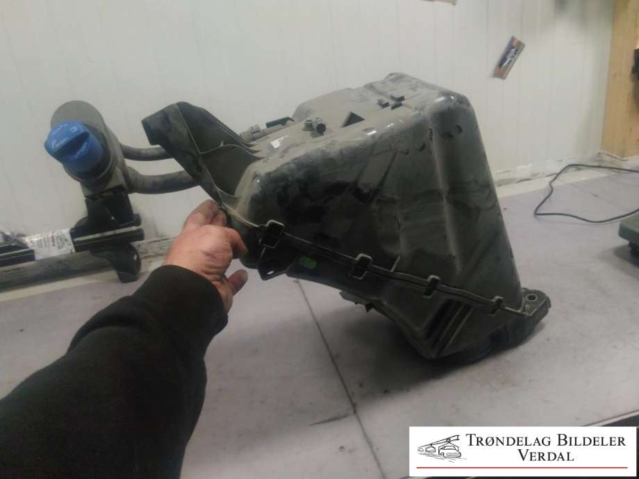AdBlue tank til VW Caddy 2020-->> (Type IV) (5R3 131 877 C|)
