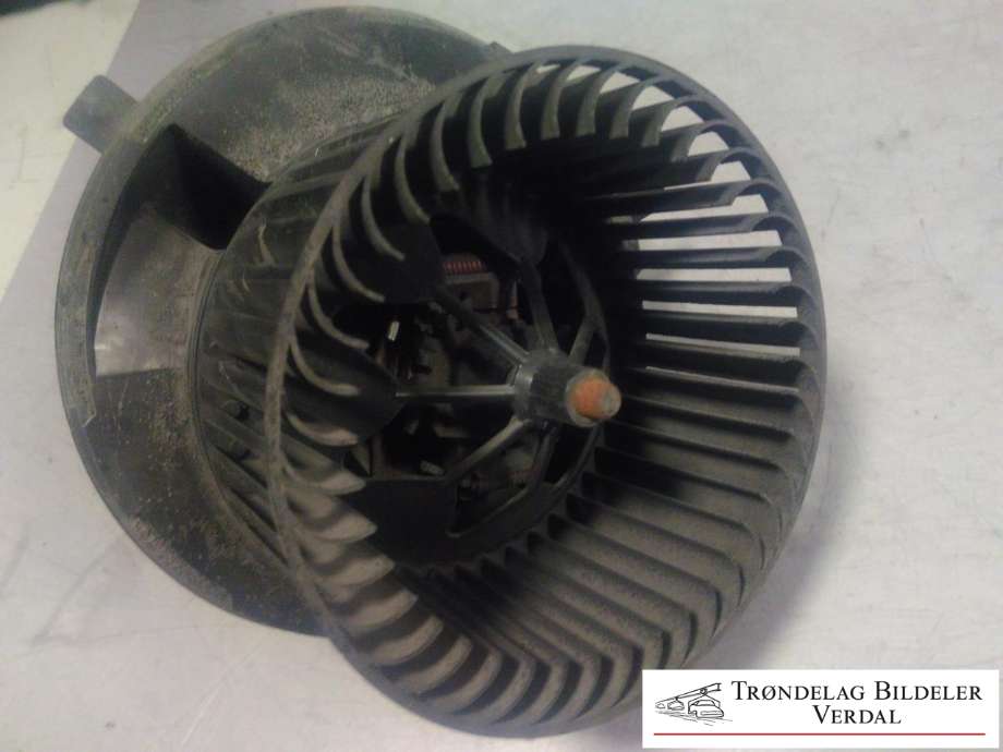Varmeapparat motor til VW Caddy 2015-2020 (Type III, Fase 3)  (1KE1819005E|)