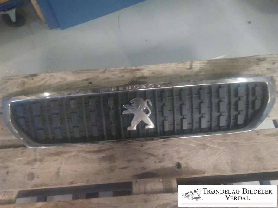 Grill til Peugeot Expert 2016-->> (Type III) (98 117 104 XT|)