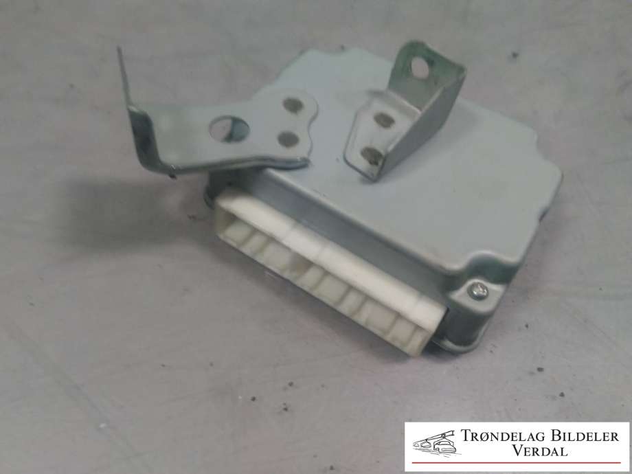 Styreenhet ABS til Toyota Hiace, 2007-2012 (Fase 3)  (8954026340)