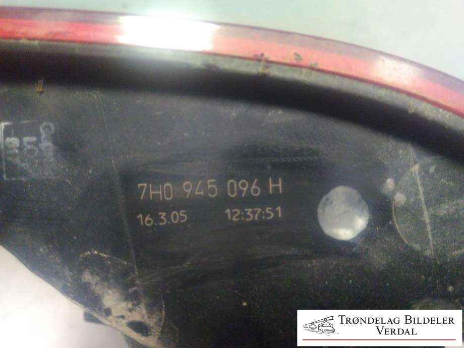 Baklykt høyre til VW Transporter / Caravelle 2003-2009 (Fase 1) (T5) (T5) (7H0945096H|)