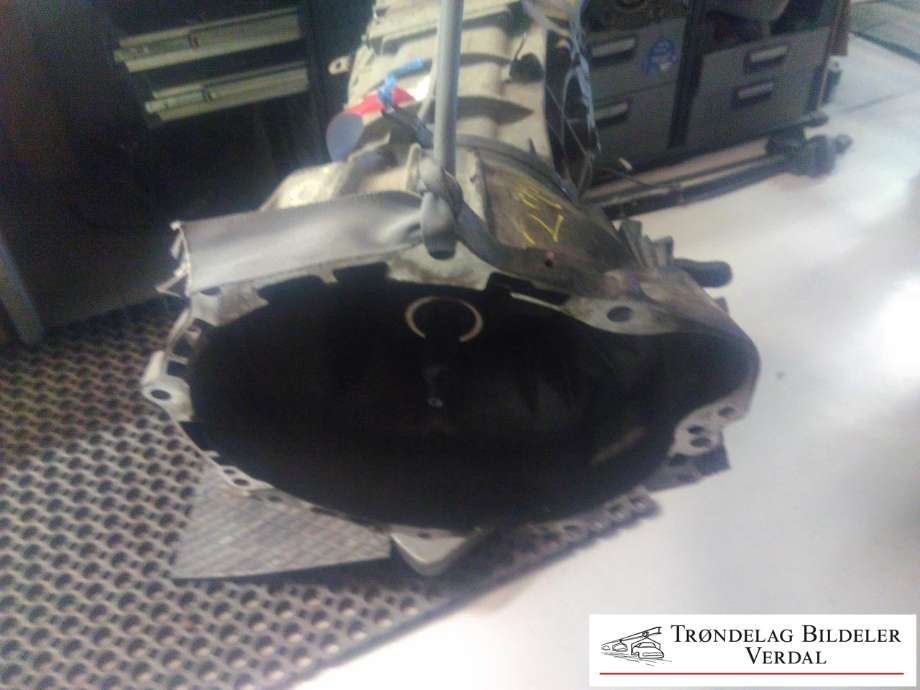 Girkasse 4WD komplett til Toyota Hilux 2006-2011  (|P/N:)