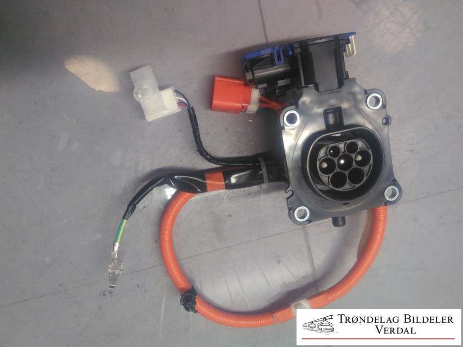 Batterilader inntak/luke til Toyota RAV4, 2019-->> (Type V)  (G908142051)