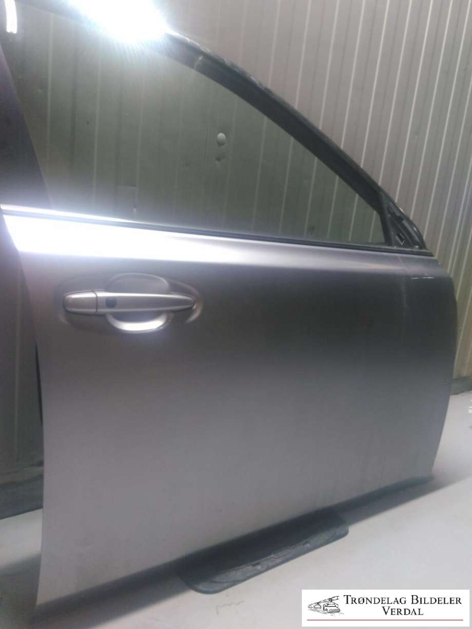 Dør høyre foran til Subaru Outback 2009-2014 (Type IV) (|P/N:NA)