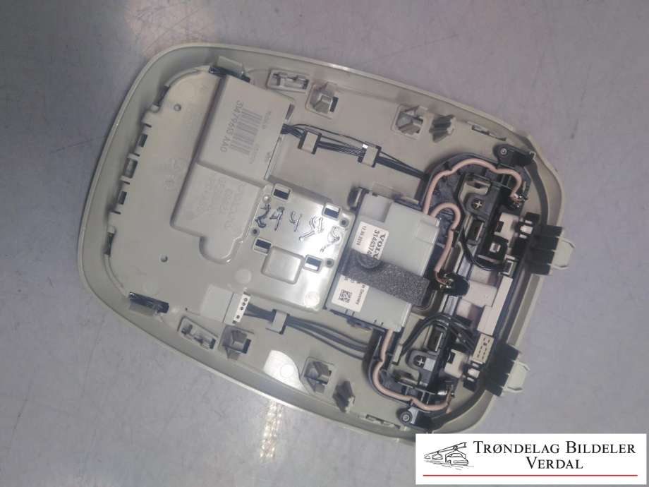 Taklyspanel til Volvo V60 / V60 CC 2018-->> (Type II)  (31443745|)