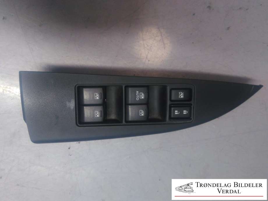 Bryter ruteheis førerdørspanel til Subaru Outback 2009-2014 (Type IV) (83071AJ240|)