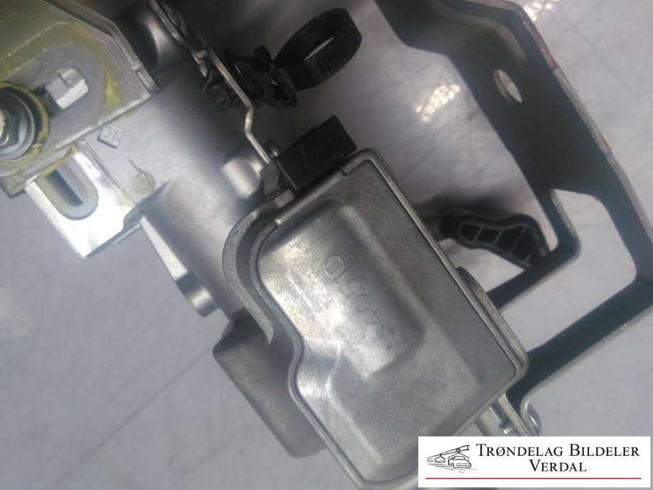 Rattaksel til Subaru Outback 2009-2014 (Type IV) (4051D|)
