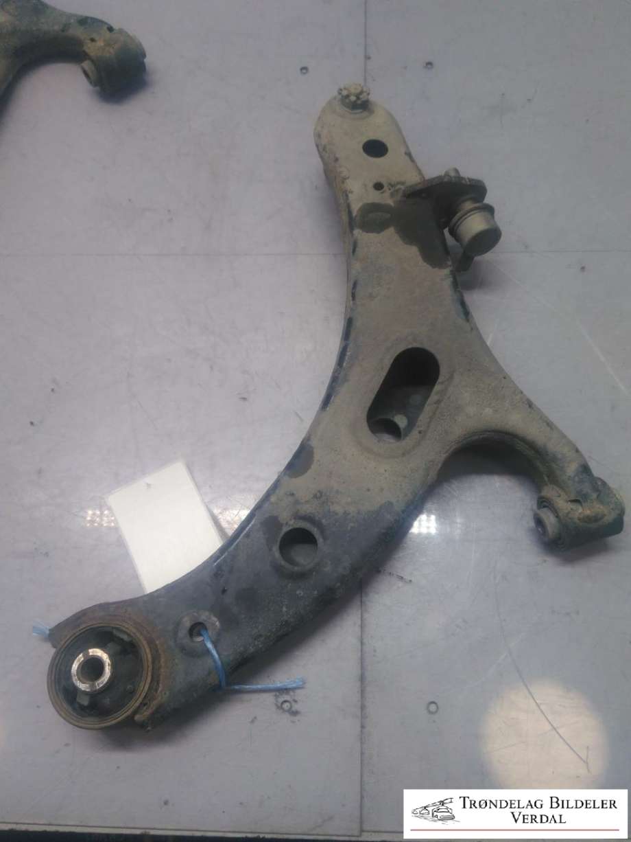 Bærebru høyre foran nedre til Subaru Outback 2009-2014 (Type IV) (|P/N:)