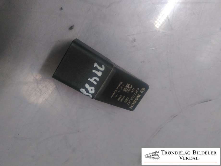 Rele diverse til VW Caddy, 2020-->> (Type IV)  (0281003252)