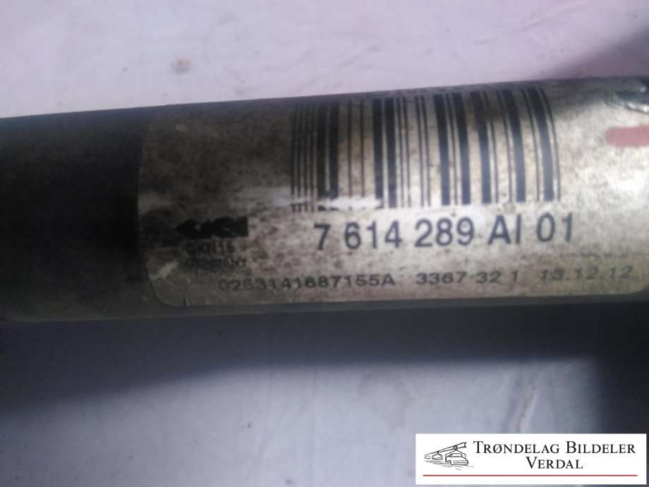 Drivaksel venstre bak, diesel/automat til BMW 5-Serie 2010-2017 (F10/F11) (F10/F11) (7614289AI01|)