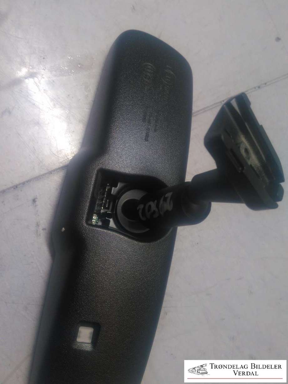 Speil innvendig til Isuzu D-Max 2021-->> (Type III)  (8983959960|)