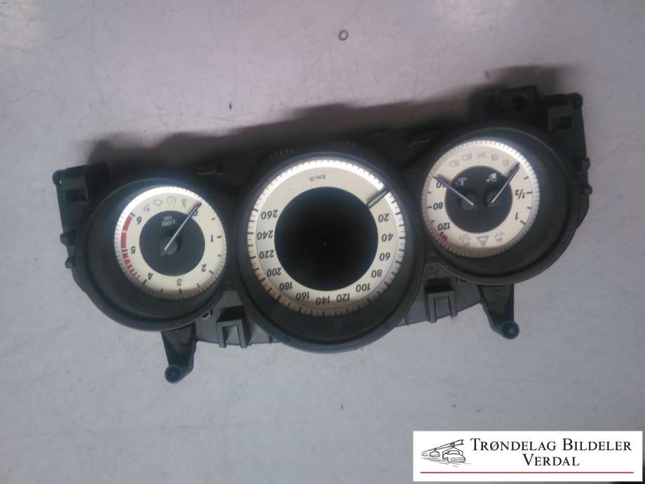 Instrumentpanel til Mercedes E-Klasse, 2013-2016 (Fase 2) (W212) (W212) (A2129005323)