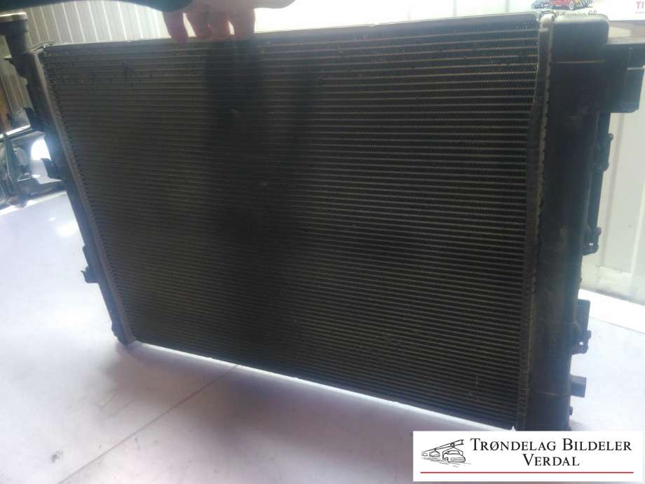 Radiator (manuell gir) til Kia Sportage 2010-2016 (Type III)  (KBFBM|)