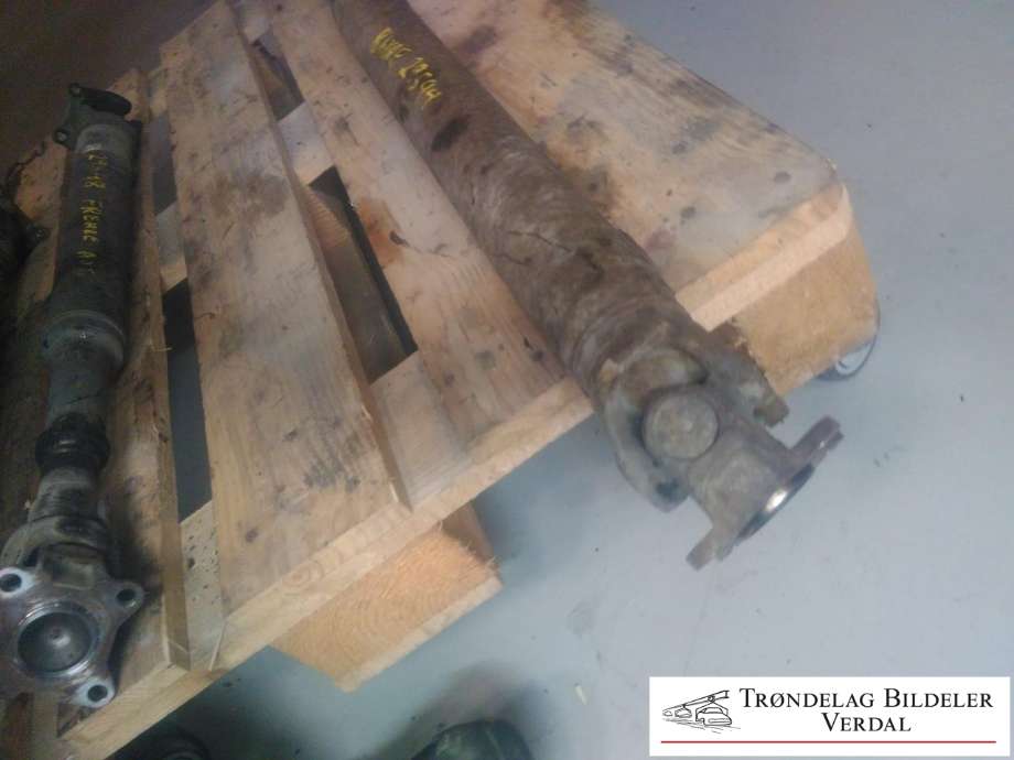 Mellomaksel til Toyota Land Cruiser 120 2002-2009  (|P/N)