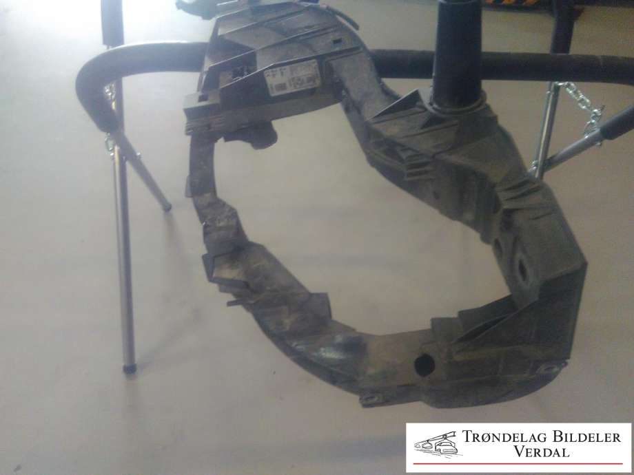 Frontplate øvre til Ford Transit Connect 2013-2018 Type II, Fase 1 (|P/N)