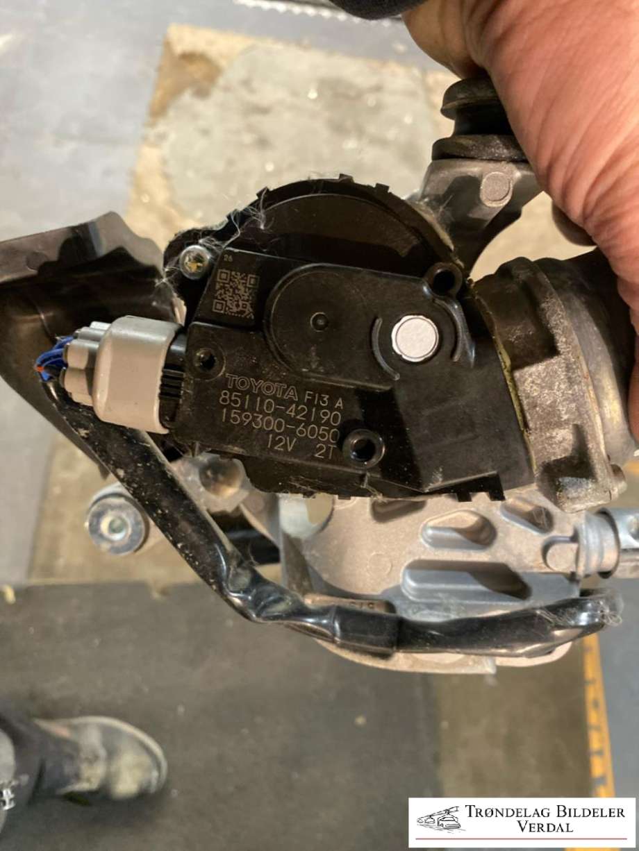 Viskermotor frontrute komplett m/overføring til Toyota RAV4 2016-2019 (Type IV, Fase 2)  (8511042190|8515042170|)
