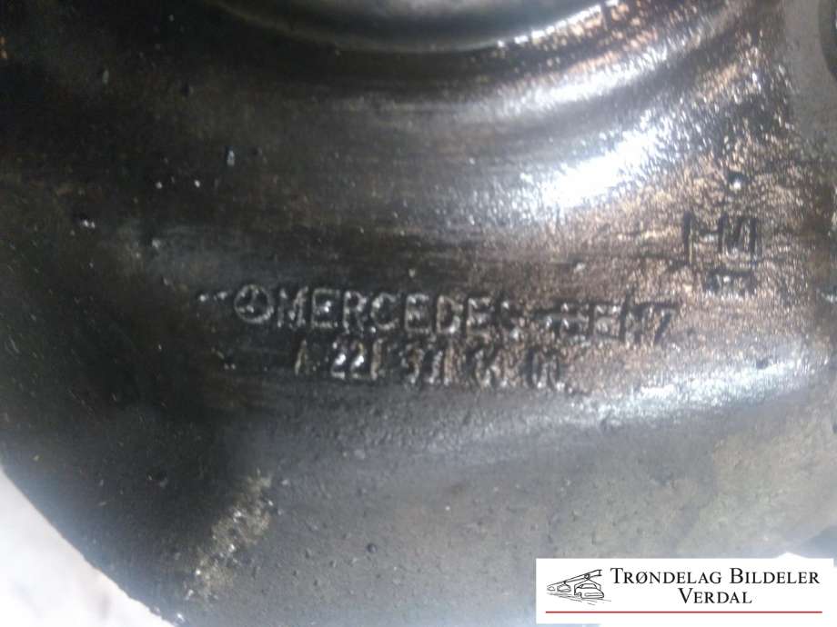 Kardang klokke foran til Mercedes E-Klasse 2013-2016 (Fase 2) (W212) (W212) (|P/N)