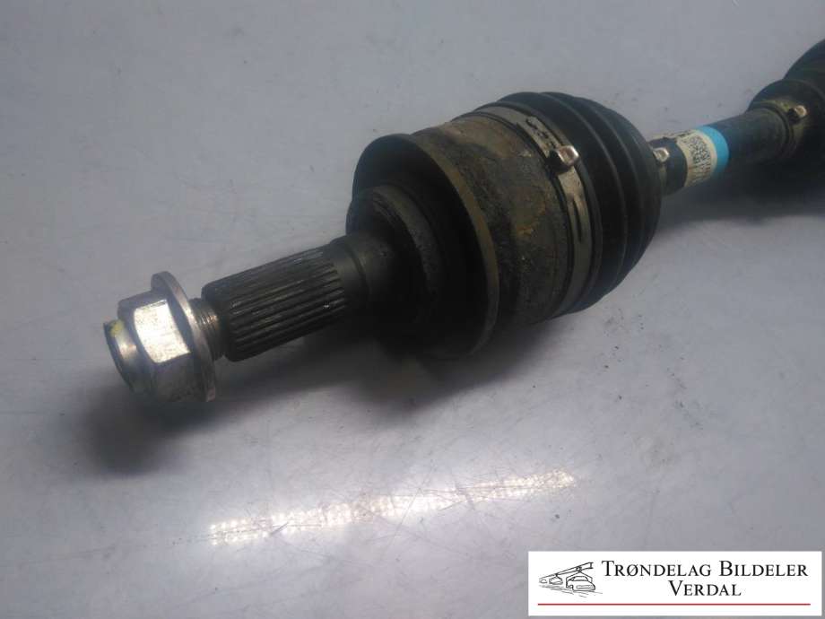 Drivaksel venstre foran, diesel/automat til Ford Ranger / Ranger Raptor 2015-2022 (JB3G3A428BC|)