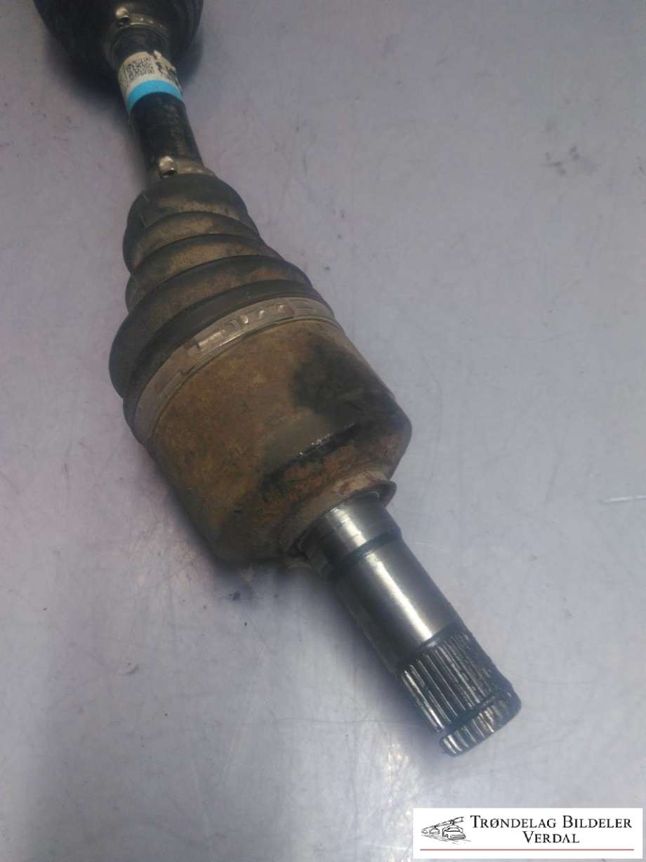 Drivaksel venstre foran, diesel/automat til Ford Ranger / Ranger Raptor 2015-2022 (JB3G3A428BC|)