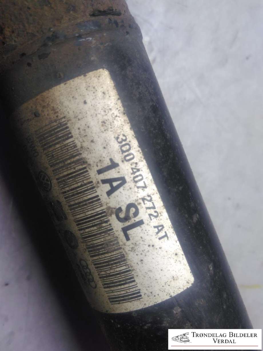 Drivaksel høyre foran, diesel/automat til VW Passat 2015-2019 (Fase 1) (B8) (B8) (3Q0 407 272 AT|3Q0 407 762 HX|)