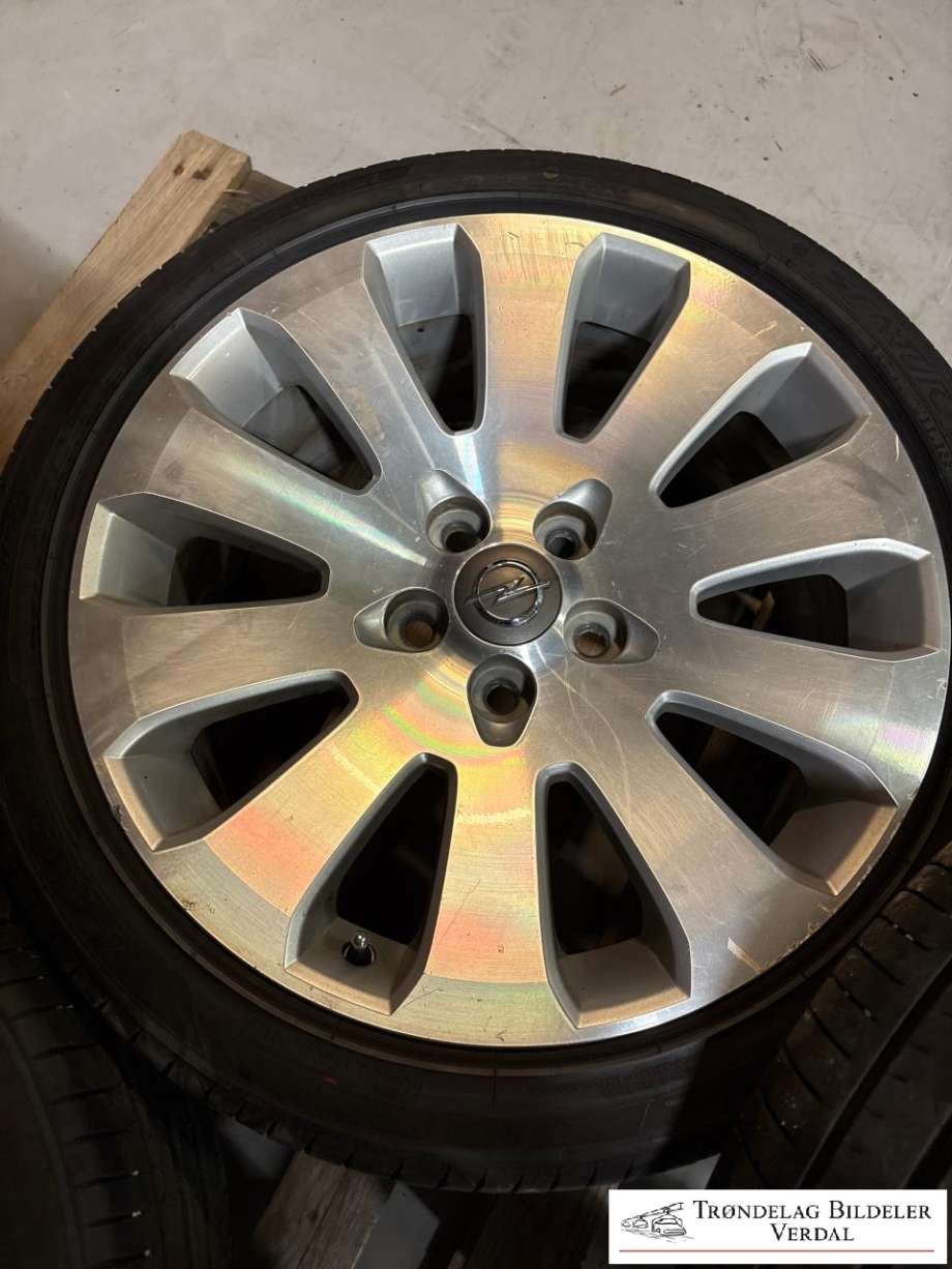 Hjulsett aluminium sommer til Opel Insignia A 2009-2014 (LANDSAIL|245/40R19|DOT: 0122|DYBDE: 7MM)