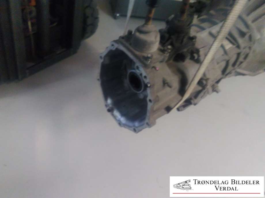 Girkasse manuell til Toyota Hilux 2002-2005 (|P/N)