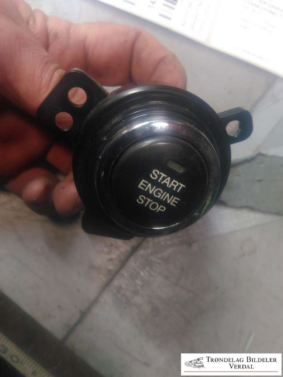 Bryter start/stopp til SsangYong Tivoli, 2016-->> (8692035000)