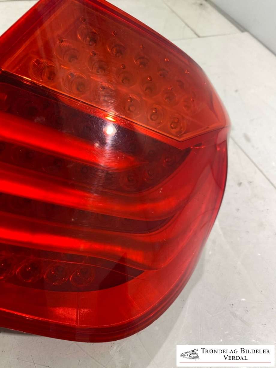 Baklykt høyre ytre til BMW 7-Serie 2009-2015 (F01/F02/F03/F04) (F01/F02/F03/F04) (63 21 7 182 198|)