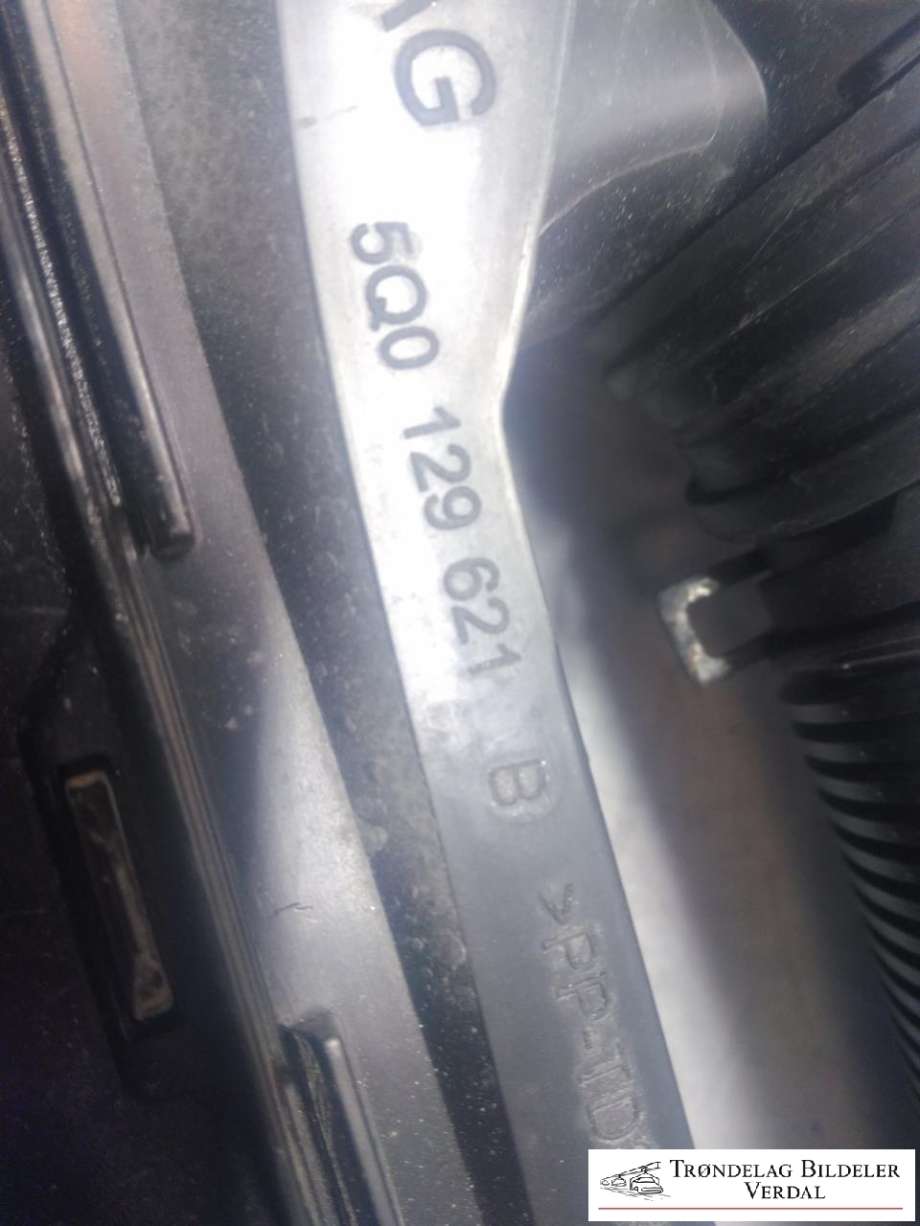 Frontplate øvre til Audi A3 2016-2020 (Type III, Fase 2) (5Q0129621|5Q0129254|)
