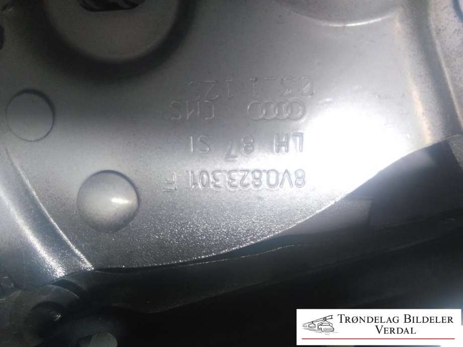 Panserhengsler til Audi A3 2016-2020 (Type III, Fase 2)  (8V0823823F|8V0823301F|)