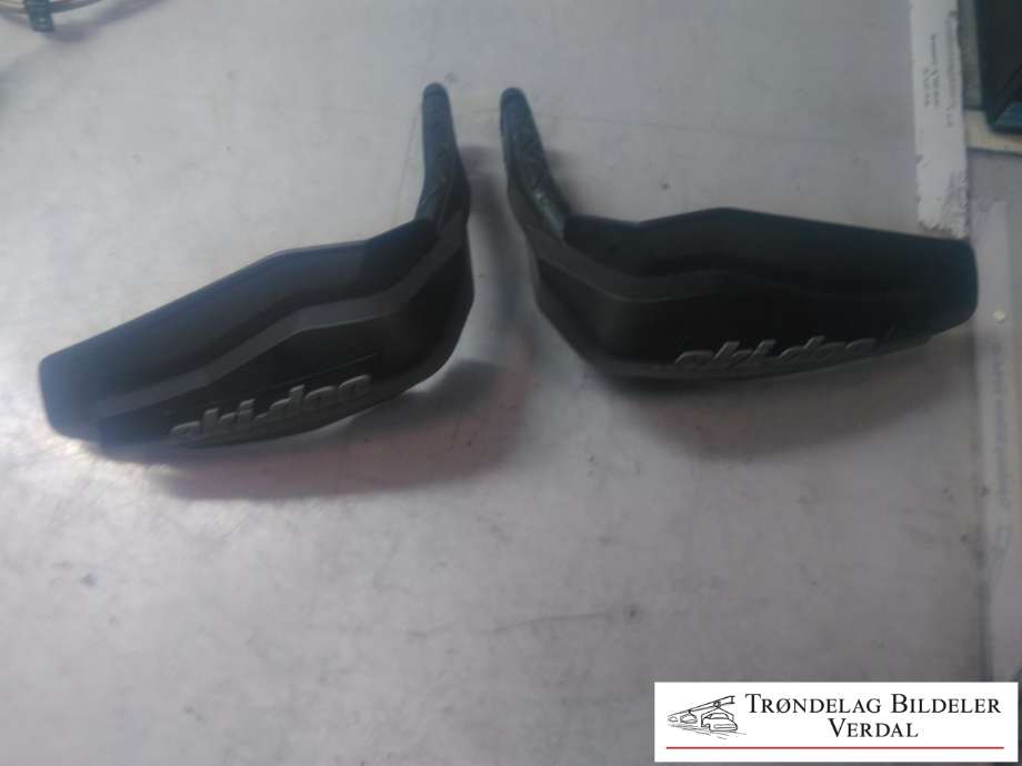 MC, Holker til Snøscooter Ski-Doo øvrige 0-->> (517306430|517306431|)