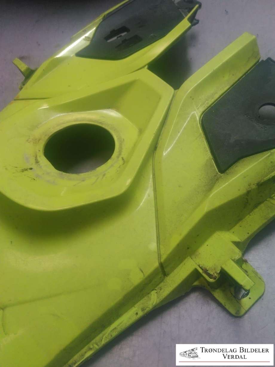 MC, Deksel, tank til Snøscooter Ski-Doo øvrige 0-->> (517305643|)