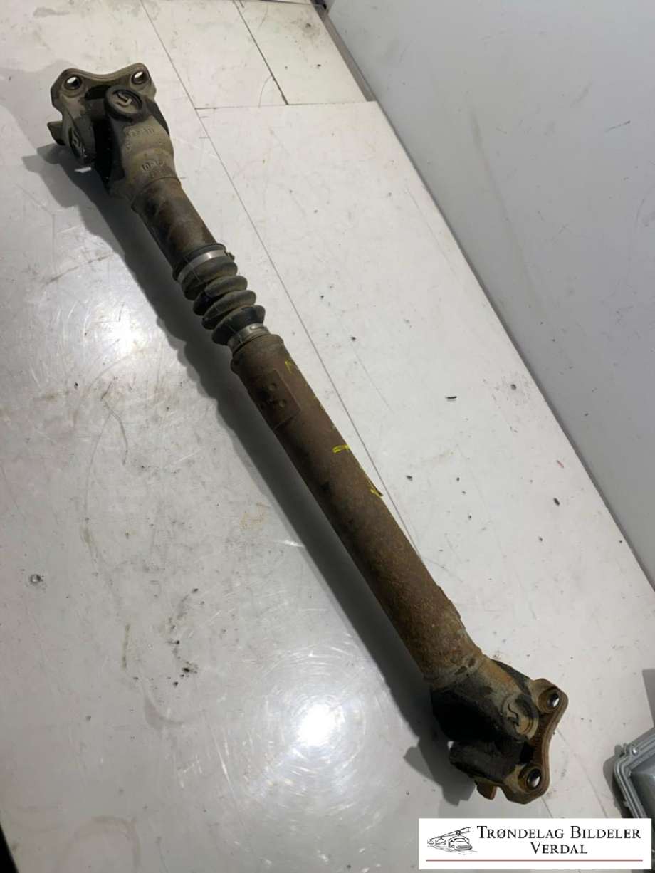 Mellomaksel fremre til Toyota Hilux, 2012-2016  (371400K131)