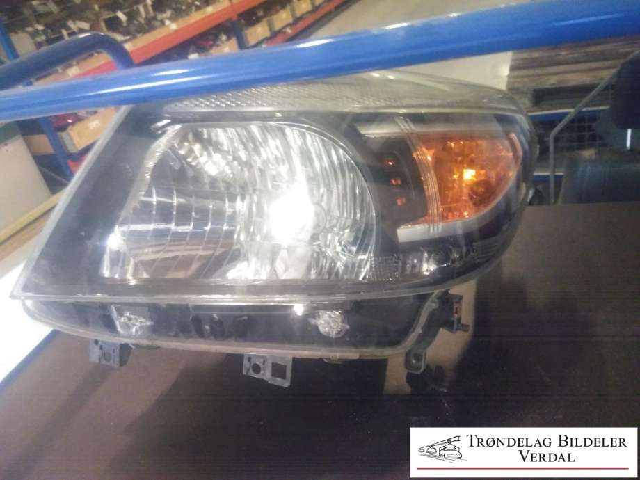 Frontlykt venstre halogen til Ford Ranger (Europa), 2007-2011  
