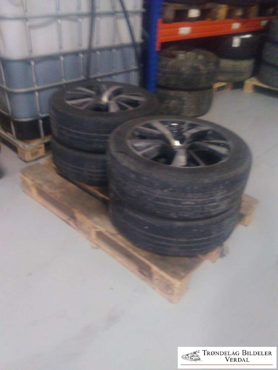 Hjulsett aluminium sommer til Peugeot 2008 2013-2019 (Type I)  (MINERVA|205/55R17|DOT: 0422|DYBDE: 6|5MM)